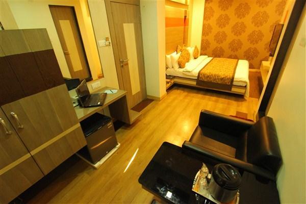Princess Hotel Ankleshwar ภายนอก รูปภาพ