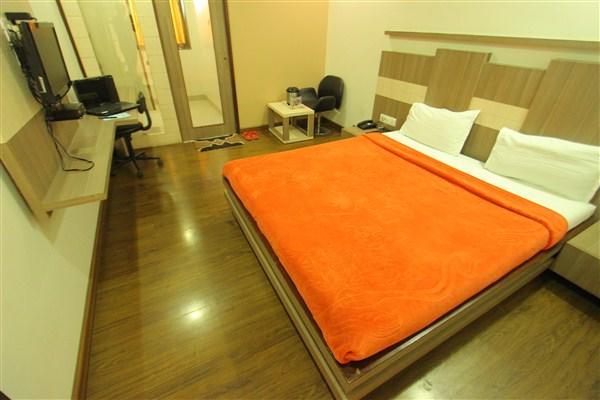 Princess Hotel Ankleshwar ภายนอก รูปภาพ