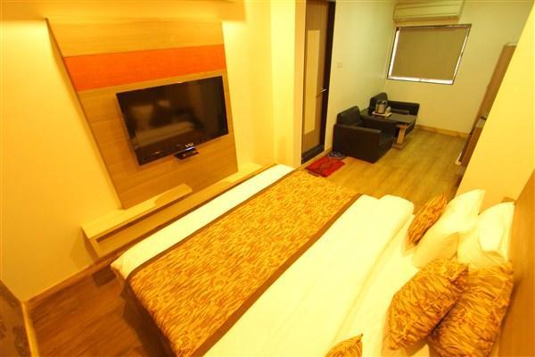 Princess Hotel Ankleshwar ภายนอก รูปภาพ