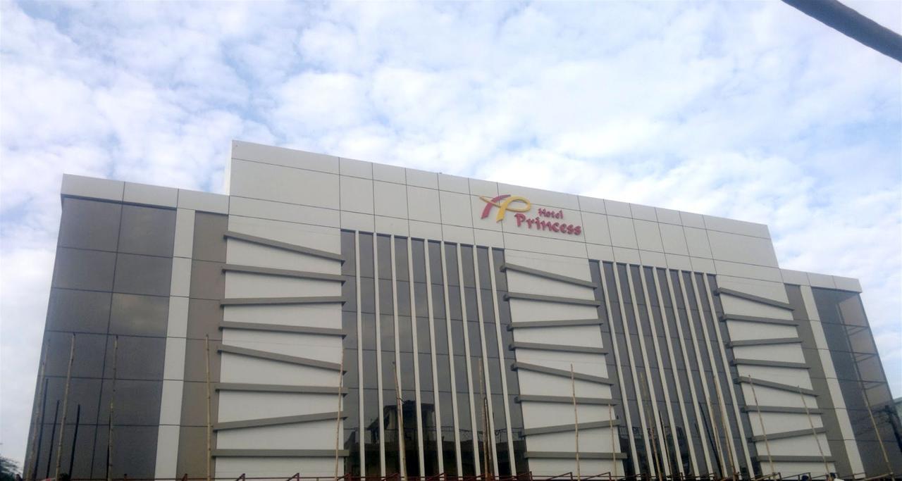 Princess Hotel Ankleshwar ภายนอก รูปภาพ